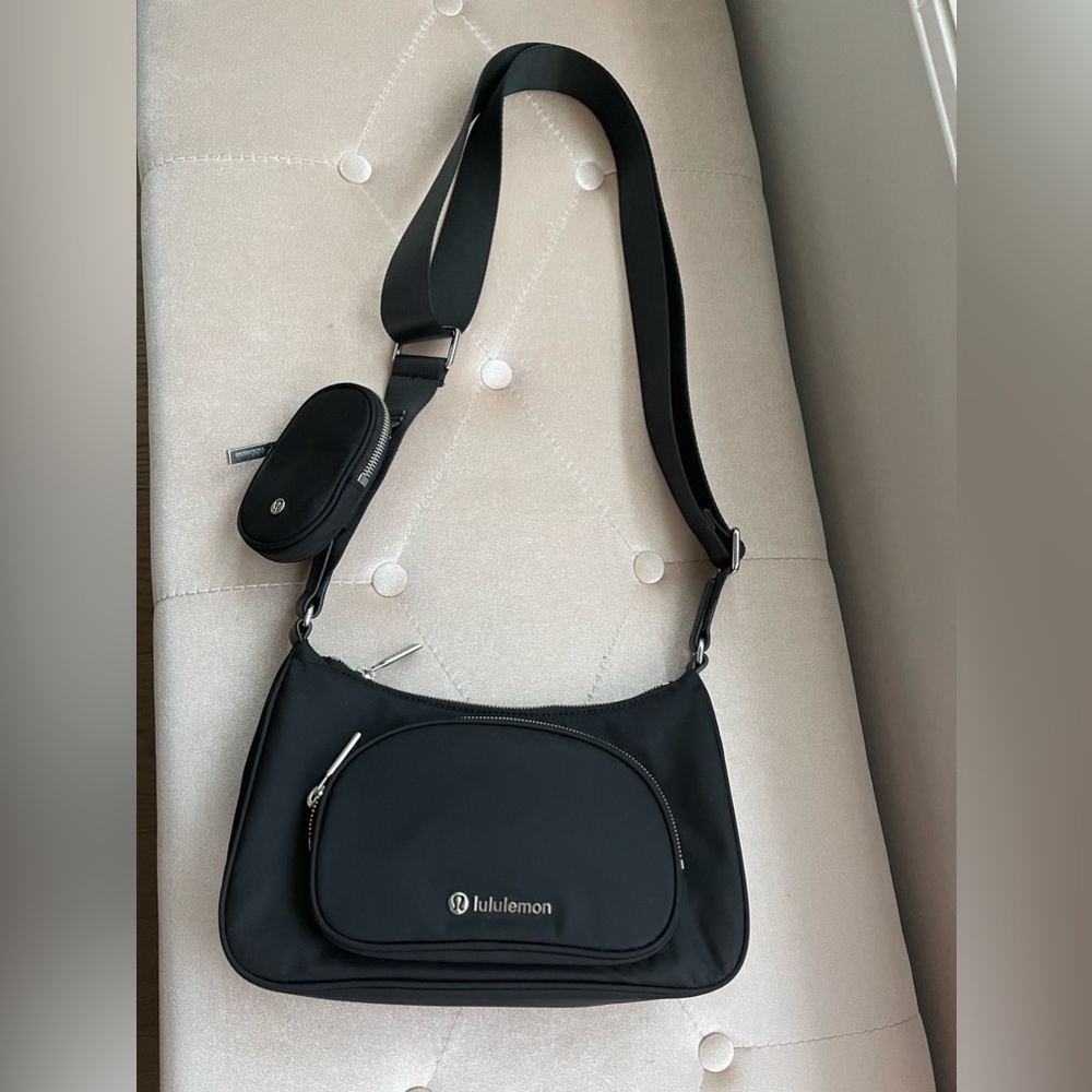 Lululemon crossbody with nano pouch